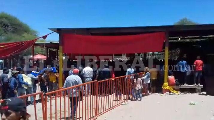 VIDEO  Fieles de todo Santiago visitan a San Esteban en Sumamao