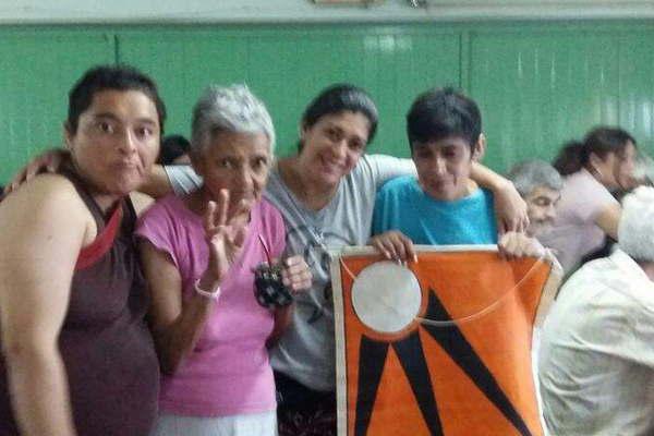 Crusamen compartioacute una mateada con los pacientes del hospital Diego Alcorta
