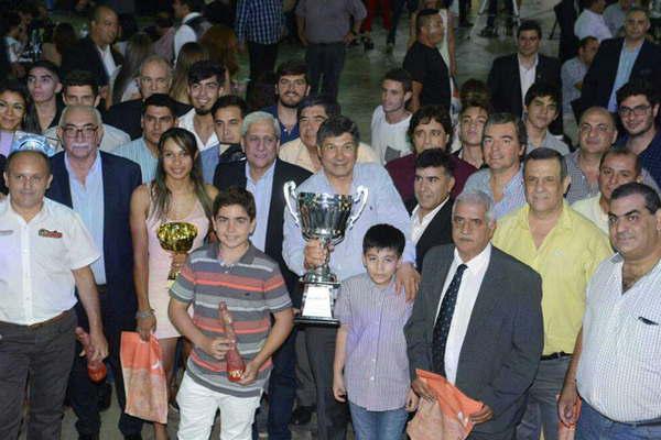 Mitre se quedoacute con la Copa Diario EL LIBERAL