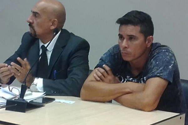 Agredioacute a trompadas a su esposa luego del egreso de la hija adolescente