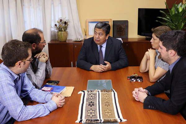 Autoridades de la Unse recibieron a miembros de la Sociedad Israelita