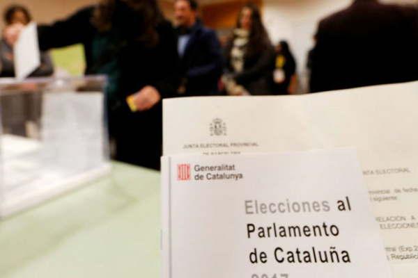 El presidente espantildeol advirtioacute al futuro gobierno de Cataluntildea que no vuelva a poner a prueba la ley 
