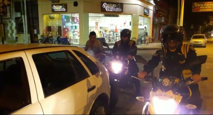 Exhaustivo trabajo de las motos interceptoras en controles viales