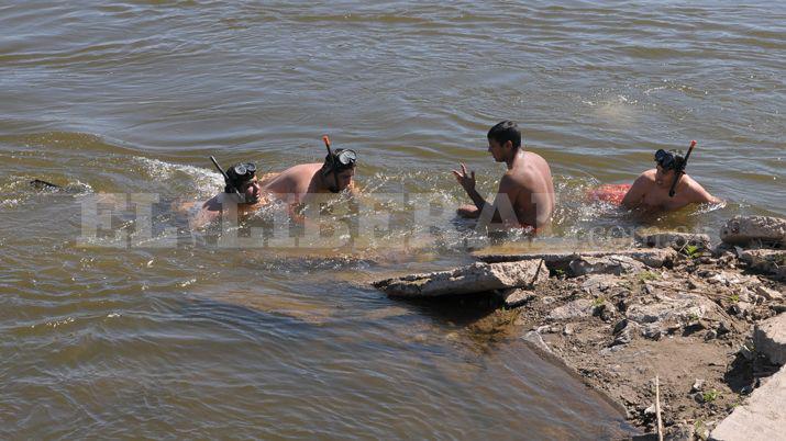 Efectivos de la Policía de la Provincia desarrollan un amplio operativo de bsqueda en el cauce