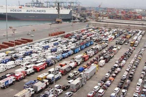 La emocioacuten del Dakar se instaloacute en Lima