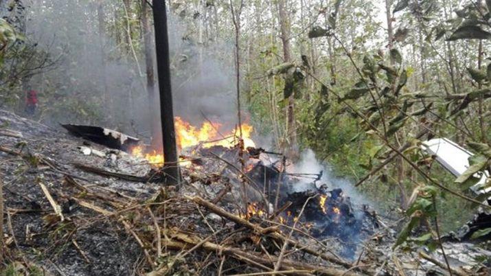 Se estrelloacute un avioacuten en la selva y murieron 12 personas
