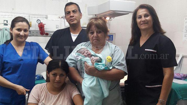 Nacioacute el primer bebeacute de Las Termas de Riacuteo Hondo