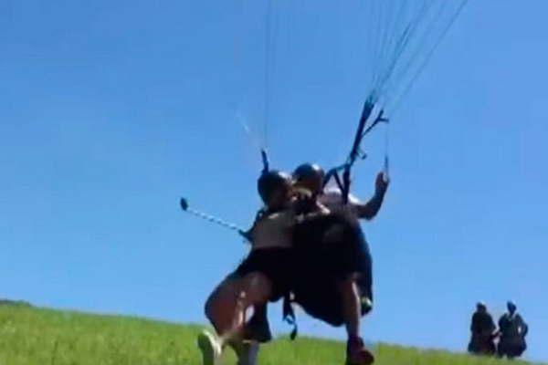 Joven que murioacute al caer de parapente no teniacutea medidas de seguridad
