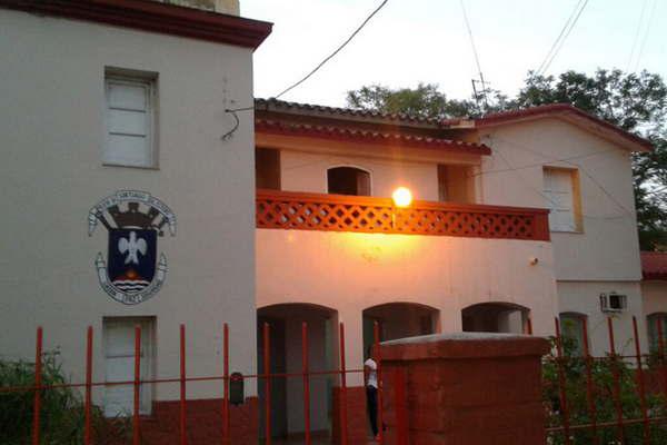 Mujer se presentoacute en la policiacutea para hacer insoacutelito pedido