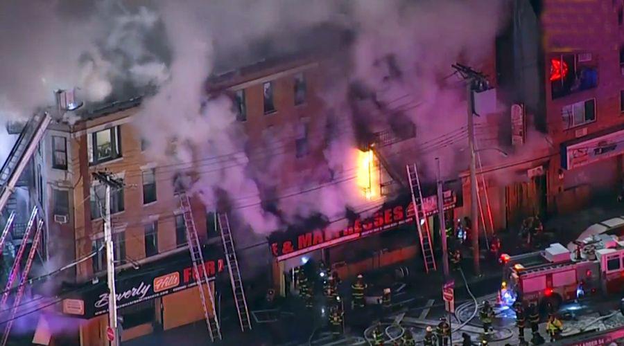 Al menos 12 heridos en un incendio en el Bronx