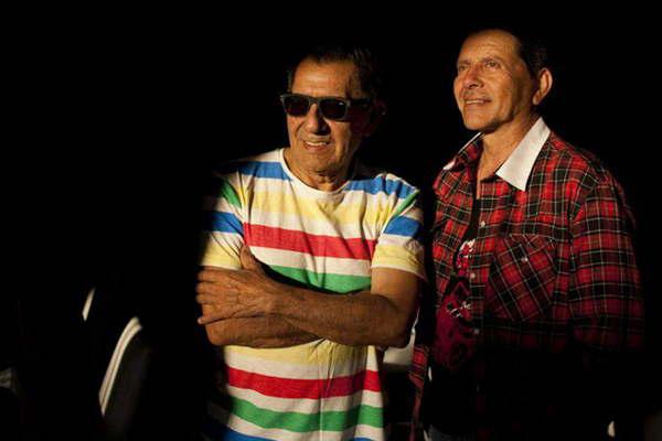 Cuti y Roberto  Carabajal inician la  gira de la despedida 