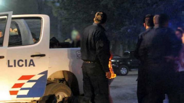 Disponen de maacutes de 350 policiacuteas para el Festival de La Chacarera