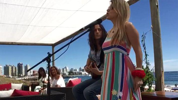 Dos artistas santiaguentildeos que la rompen en Punta del Este