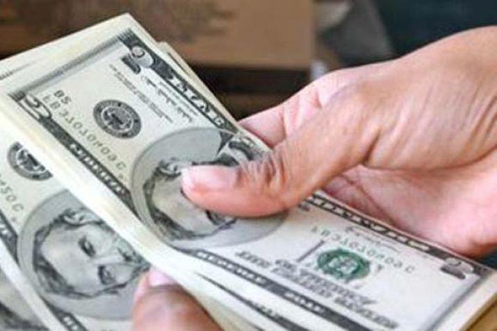 El dólar registró su primer salto del año impulsado por una demanda sostenida