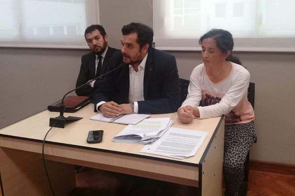 Video El bebeacute que fue mutilado por animales habiacutea nacido con vida