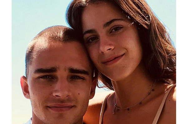 Tini Stoessel se animoacute y rapoacute a su novio 