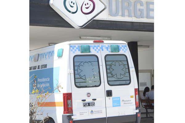 Adolescente con dos menores en moto chocoacute a una nena de 6 antildeos