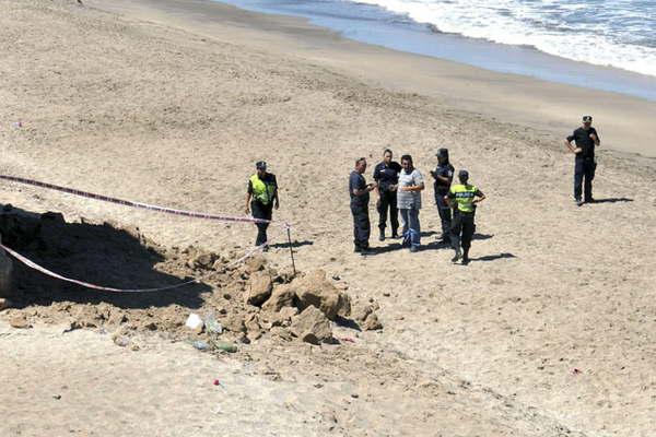 Horror- nena de 3 antildeos murioacute sepultada por un desprendimiento de piedra 