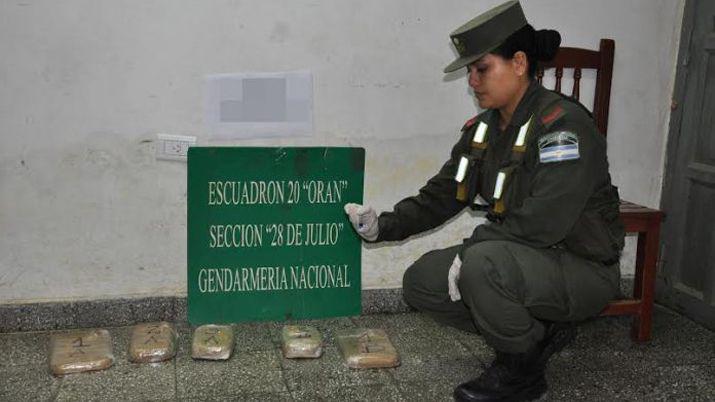 Tres mujeres fueron sorprendidas con cocaiacutena en un colectivo