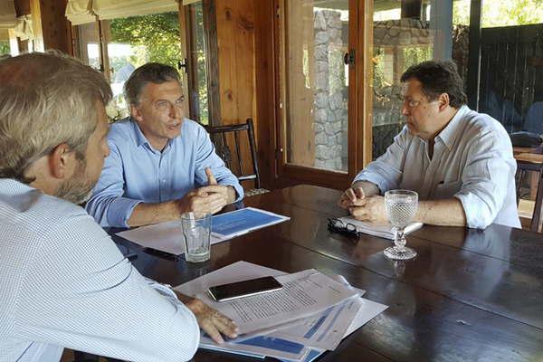 En su lugar de descanso Macri recibioacute a gobernadores