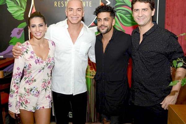 Cinthia Fernaacutendez volvioacute a las tablas con un eacutexito