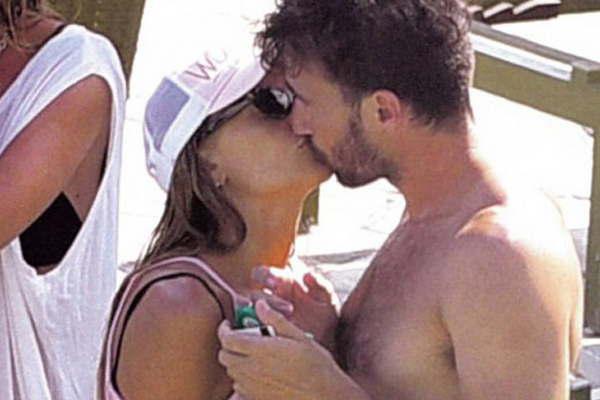 Melina Lezcano se muestra muy enamorada en Punta 