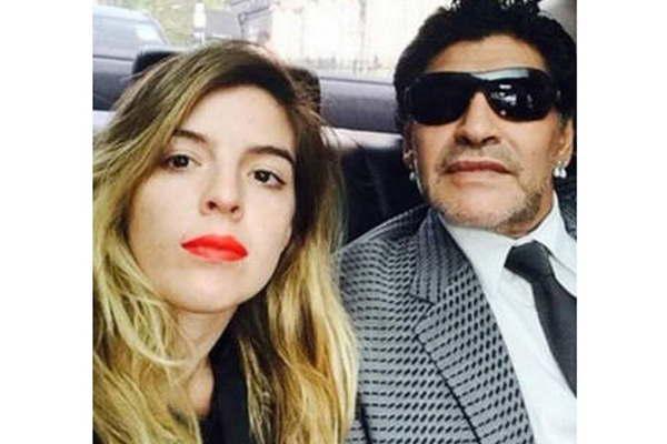 Tras haber anunciado la boda de su hija Dalma Maradona mandoacute a decir que no iraacute ni a la ceremonia ni a la fiesta 