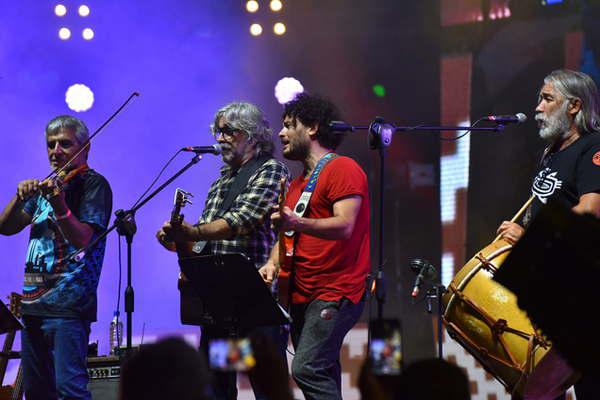 La Juntada llevoacute Santiago a Jesuacutes Mariacutea