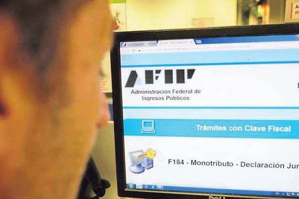 Desde hoy la Afip inicia el sistema de turnos para traacutemites viacutea web 