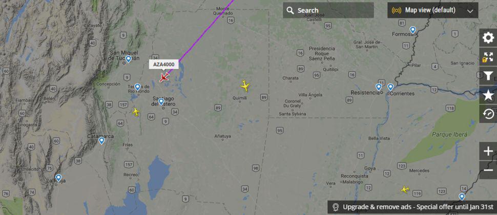 VIDEO El avioacuten del Papa Francisco sobrevoloacute suelo santiaguentildeo