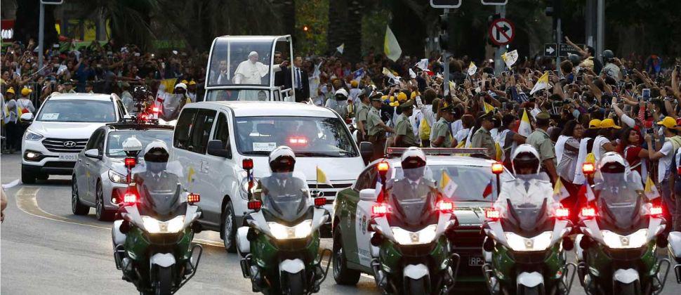 El papa Francisco llevaraacute adelante una intensa agenda de encuentros con acadeacutemicos la juventud sacerdotes religiosas y enfermos entre otros