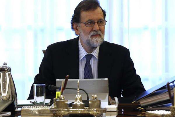 Rajoy mantendraacute intervenida Cataluntildea
