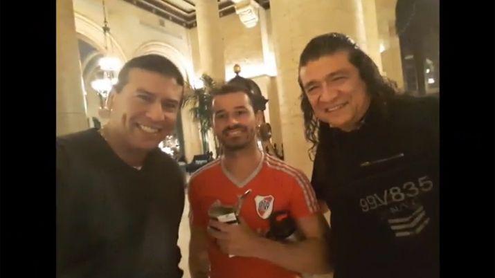 Claudio y Daniel Ponce con Rodrigo Mora