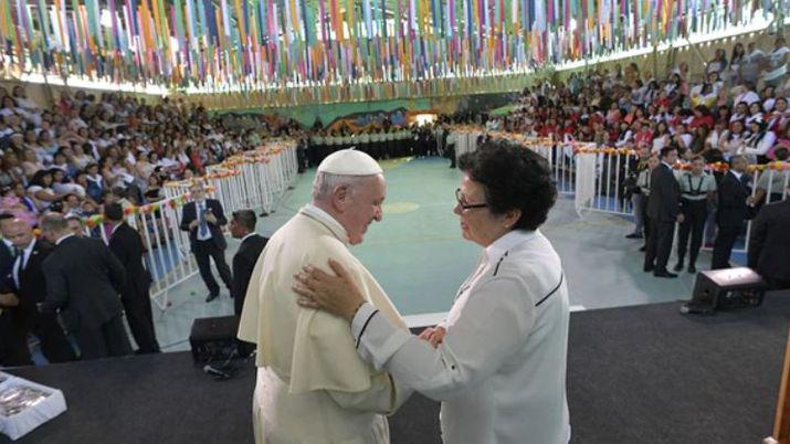 Papa Francisco- Pueden privarlas de la libertad pero no de la dignidad