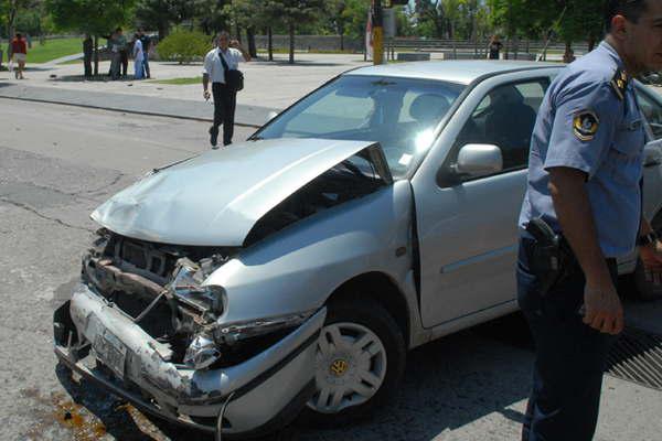 Hermanos que iban de vacaciones a Carlos Paz protagonizaron un choque en cadena