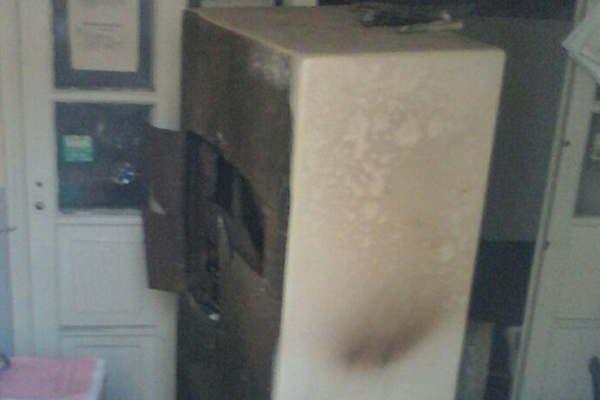 Extraen huellas digitales a los empleados de la Direccioacuten de Arquitectura