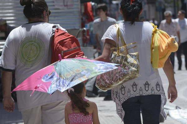 Anuncian un mieacutercoles caluroso y lluvias para la tarde