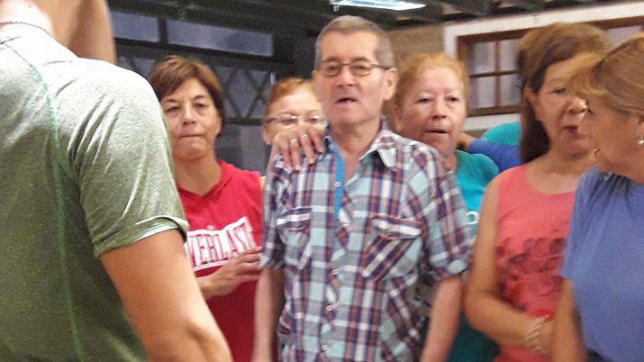 Tiene 83 antildeos y no hay diacutea que falte al gimnasio