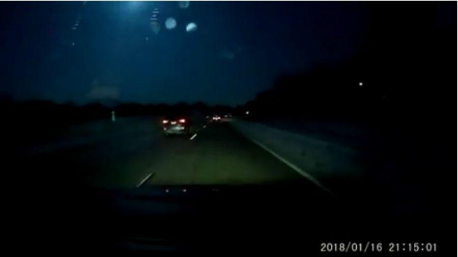 El sorprendente video de un meteorito cayendo en Detroit