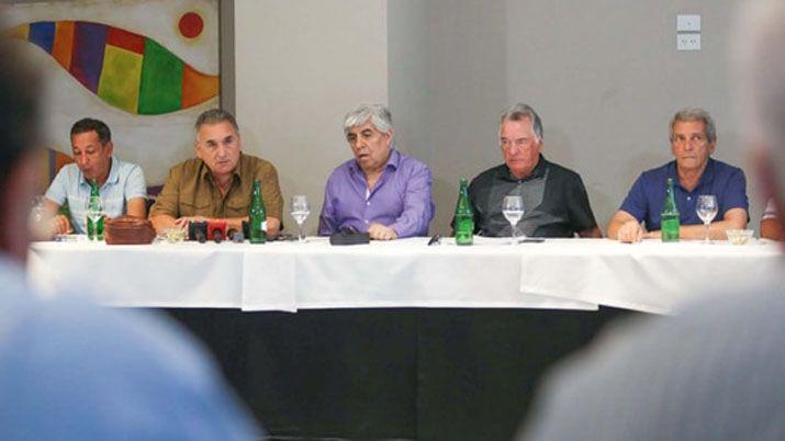 Sindicalistas reclamaron al Gobierno paritarias sin topes