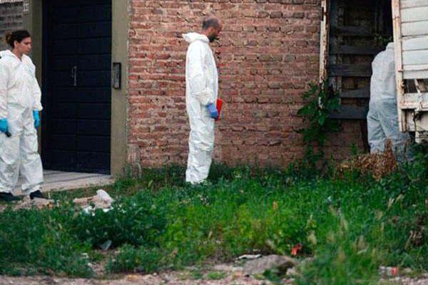 Piden exhumar cadaacutever de nena de 4 antildeos y buscan determinar si fue abusada antes de ser estrangulada 