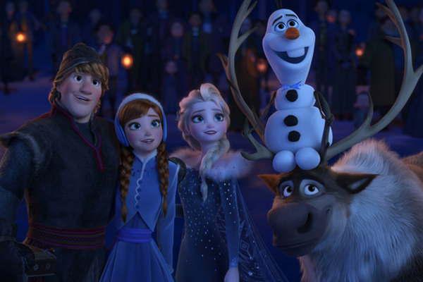 Olaf- otra aventura congelada de Frozen un exitazo 