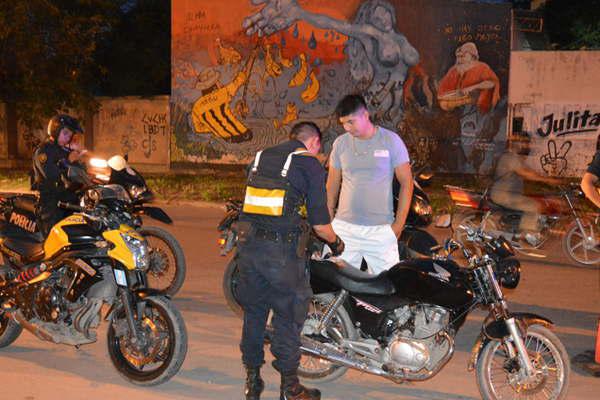 En operativos cerrojo en Santiago y La Banda retienen por infracciones casi 220 vehiacuteculos 