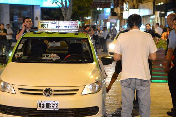 Autoridades y taxistas analizaraacuten el pedido de aumento de la tarifa