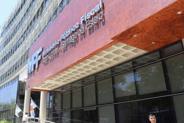 Facebook desde EEUU evitoacute el suicidio de una solitaria madre santiaguentildea