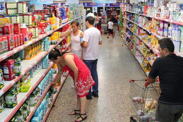 Consumidores esperan una inflacioacuten de 284-en-porciento- para todo este antildeo