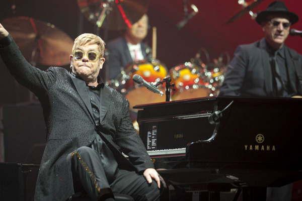 Elton John haraacute su uacuteltima gira mundial de tres antildeos y se retiraraacute  