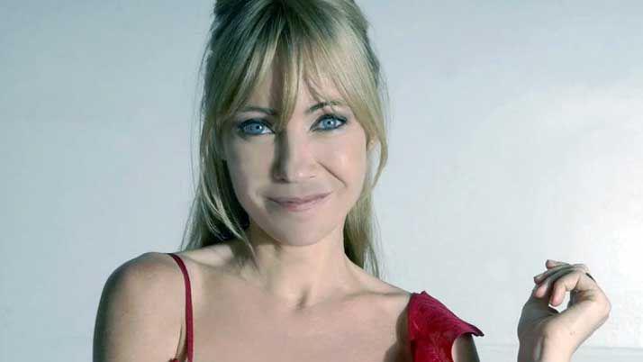 Ineacutes Esteacutevez subioacute una foto en Instagram desnuda a los 52 antildeos