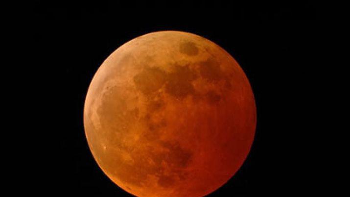 VIDEO A fin de mes habraacute una Luna Sangrienta iquestcoacutemo nos afectaraacute