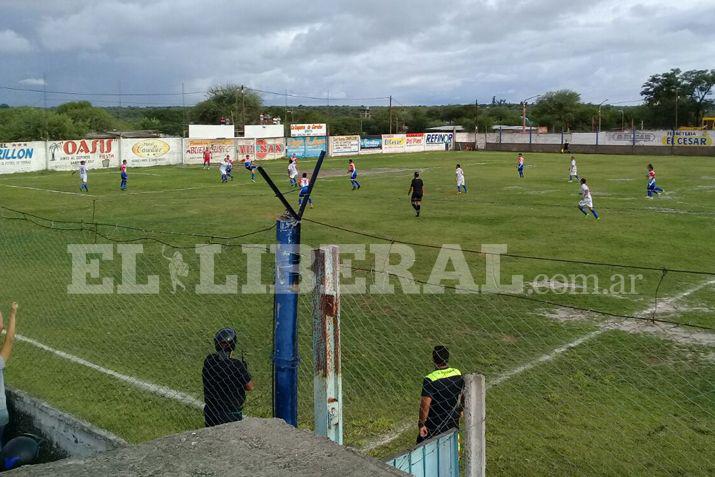 El encuentro en Las Termas finalizó igualado entre Los Dorados y Argentino